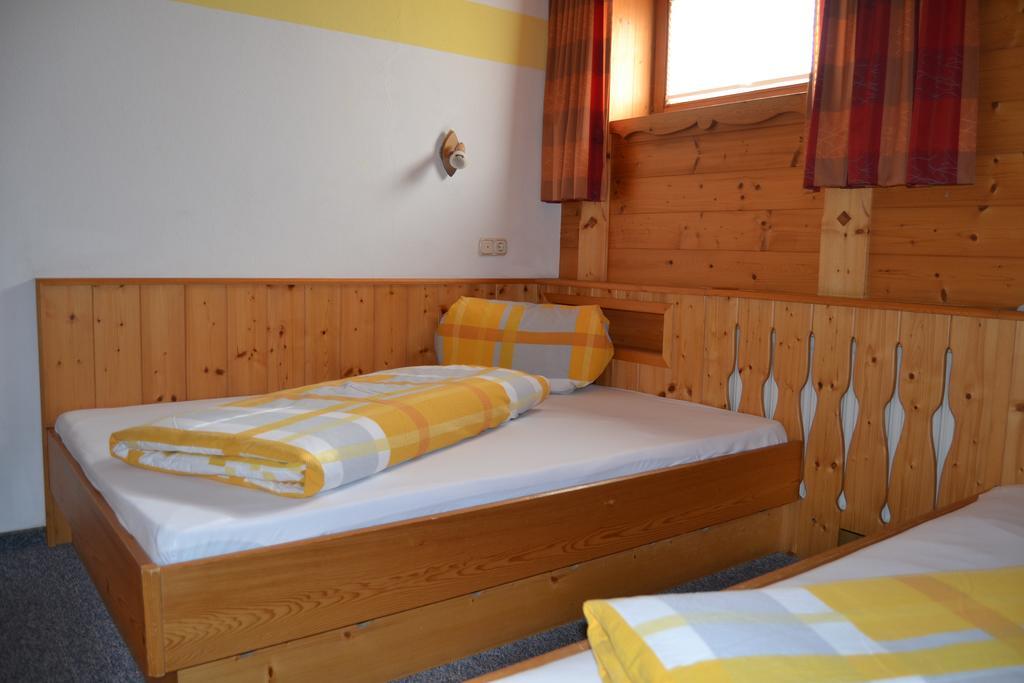 Haus Marco Apartment Нойщифт им Щубайтал Екстериор снимка